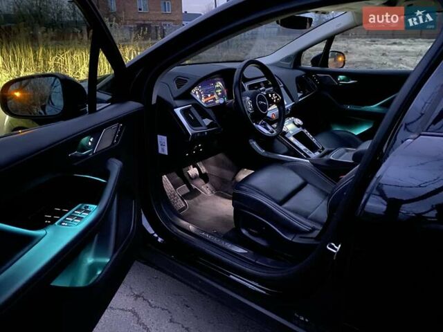 Черный Ягуар I-Pace, объемом двигателя 0 л и пробегом 98 тыс. км за 25200 $, фото 2 на Automoto.ua
