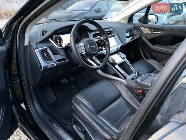 Черный Ягуар I-Pace, объемом двигателя 0 л и пробегом 90 тыс. км за 26900 $, фото 27 на Automoto.ua