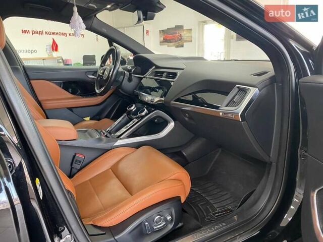 Черный Ягуар I-Pace, объемом двигателя 0 л и пробегом 73 тыс. км за 33990 $, фото 27 на Automoto.ua