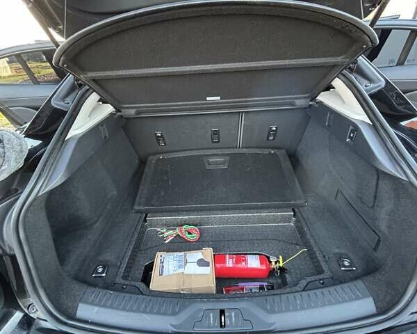 Чорний Ягуар I-Pace, об'ємом двигуна 0 л та пробігом 126 тис. км за 25500 $, фото 12 на Automoto.ua