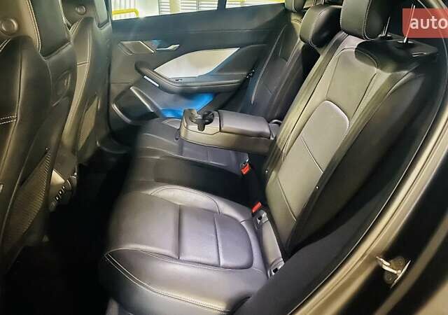 Черный Ягуар I-Pace, объемом двигателя 0 л и пробегом 79 тыс. км за 24300 $, фото 56 на Automoto.ua