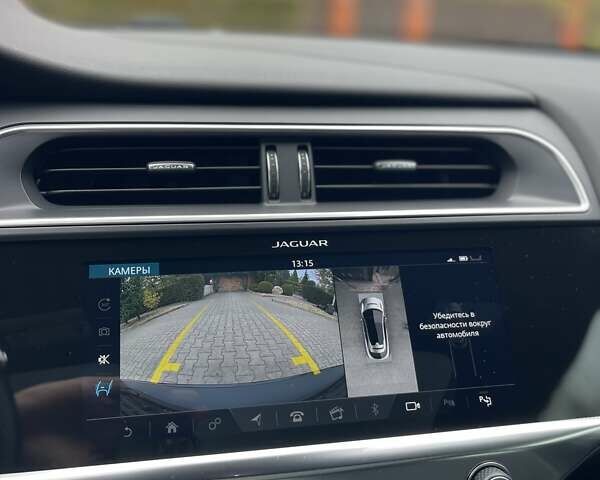 Черный Ягуар I-Pace, объемом двигателя 0 л и пробегом 44 тыс. км за 27900 $, фото 27 на Automoto.ua