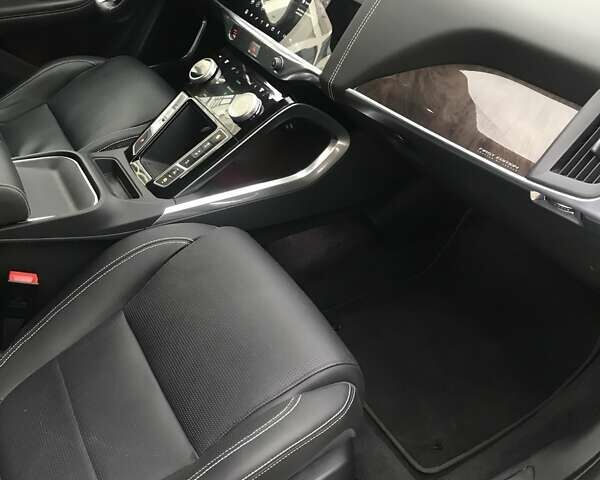 Черный Ягуар I-Pace, объемом двигателя 0 л и пробегом 59 тыс. км за 29000 $, фото 15 на Automoto.ua