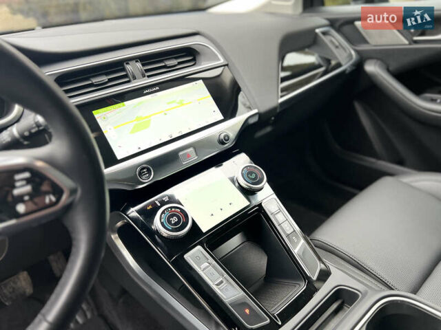 Черный Ягуар I-Pace, объемом двигателя 0 л и пробегом 143 тыс. км за 20500 $, фото 32 на Automoto.ua