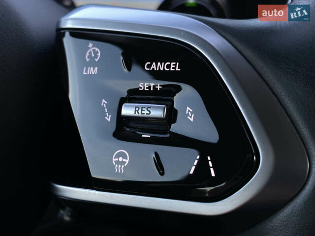 Черный Ягуар I-Pace, объемом двигателя 0 л и пробегом 120 тыс. км за 25900 $, фото 53 на Automoto.ua