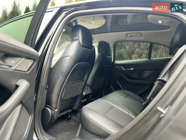 Черный Ягуар I-Pace, объемом двигателя 0 л и пробегом 143 тыс. км за 20500 $, фото 38 на Automoto.ua