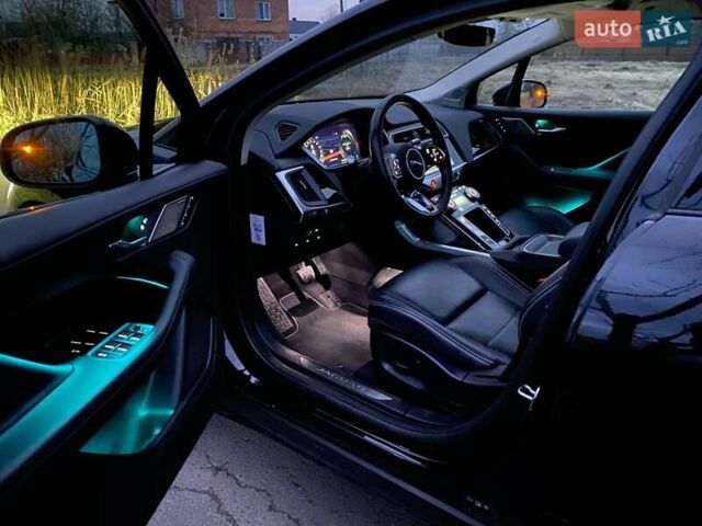 Черный Ягуар I-Pace, объемом двигателя 0 л и пробегом 98 тыс. км за 25200 $, фото 2 на Automoto.ua
