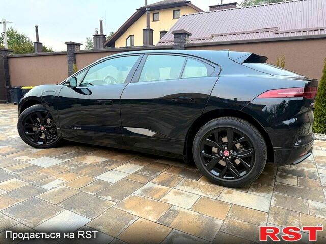 Черный Ягуар I-Pace, объемом двигателя 0 л и пробегом 69 тыс. км за 39900 $, фото 2 на Automoto.ua