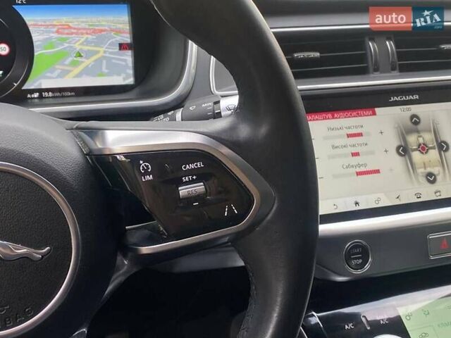 Черный Ягуар I-Pace, объемом двигателя 0 л и пробегом 107 тыс. км за 21900 $, фото 18 на Automoto.ua