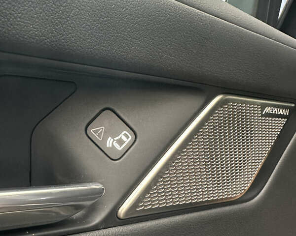 Черный Ягуар I-Pace, объемом двигателя 0 л и пробегом 128 тыс. км за 21550 $, фото 17 на Automoto.ua