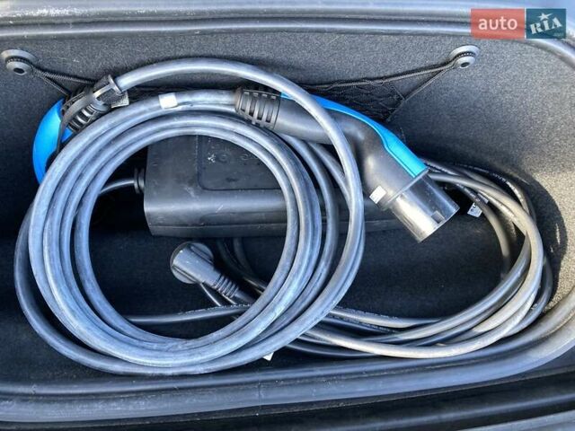 Черный Ягуар I-Pace, объемом двигателя 0 л и пробегом 90 тыс. км за 26900 $, фото 26 на Automoto.ua