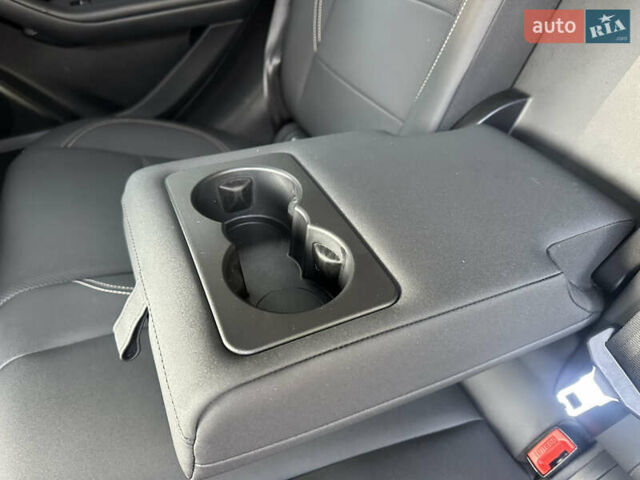 Черный Ягуар I-Pace, объемом двигателя 0 л и пробегом 75 тыс. км за 22900 $, фото 49 на Automoto.ua