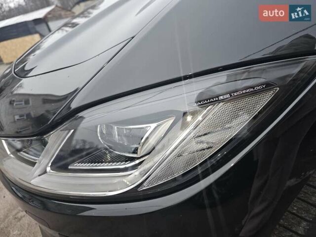 Черный Ягуар I-Pace, объемом двигателя 0 л и пробегом 59 тыс. км за 28700 $, фото 12 на Automoto.ua