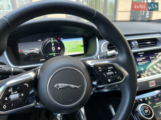 Черный Ягуар I-Pace, объемом двигателя 0 л и пробегом 90 тыс. км за 71906 $, фото 6 на Automoto.ua
