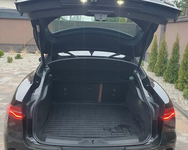 Черный Ягуар I-Pace, объемом двигателя 0 л и пробегом 65 тыс. км за 35900 $, фото 24 на Automoto.ua