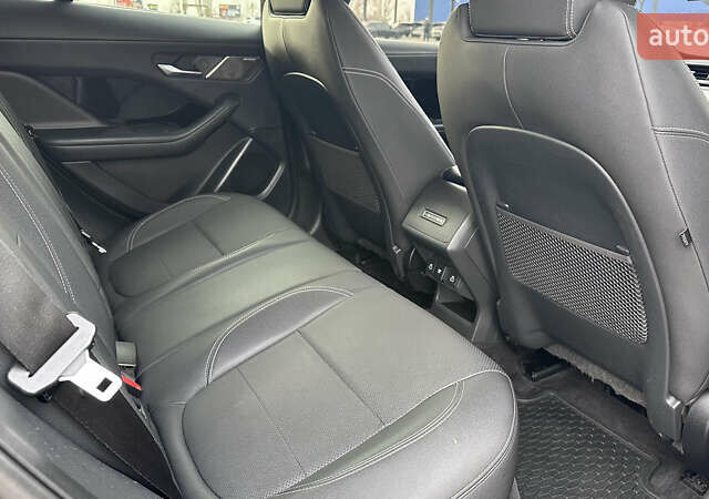 Черный Ягуар I-Pace, объемом двигателя 0 л и пробегом 149 тыс. км за 22300 $, фото 23 на Automoto.ua