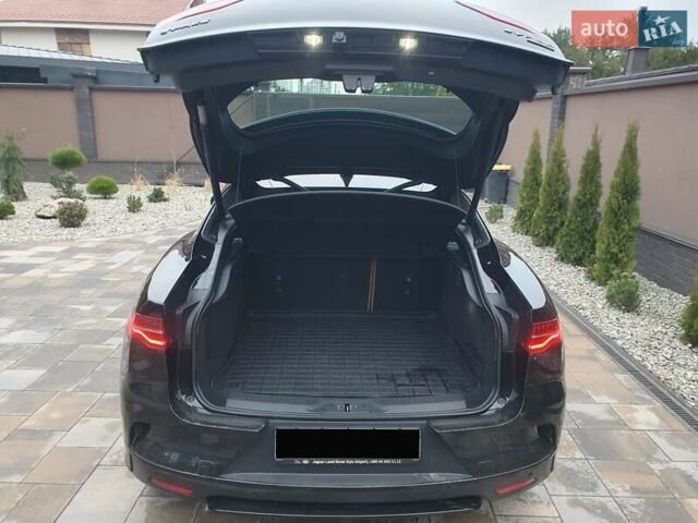 Черный Ягуар I-Pace, объемом двигателя 0 л и пробегом 65 тыс. км за 35900 $, фото 12 на Automoto.ua