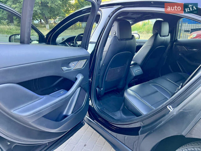 Черный Ягуар I-Pace, объемом двигателя 0 л и пробегом 90 тыс. км за 25950 $, фото 64 на Automoto.ua