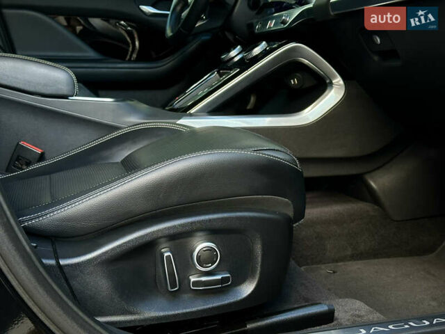 Чорний Ягуар I-Pace, об'ємом двигуна 0 л та пробігом 37 тис. км за 32300 $, фото 27 на Automoto.ua
