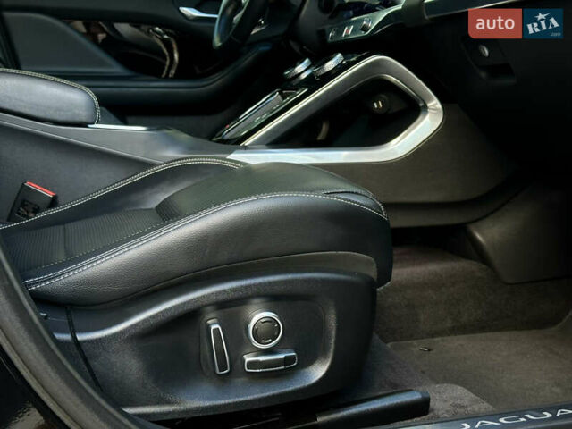 Чорний Ягуар I-Pace, об'ємом двигуна 0 л та пробігом 36 тис. км за 31600 $, фото 22 на Automoto.ua