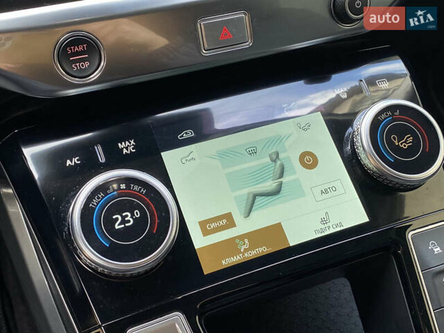 Черный Ягуар I-Pace, объемом двигателя 0 л и пробегом 150 тыс. км за 22500 $, фото 46 на Automoto.ua