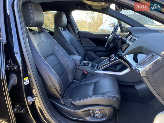 Черный Ягуар I-Pace, объемом двигателя 0 л и пробегом 64 тыс. км за 29900 $, фото 164 на Automoto.ua