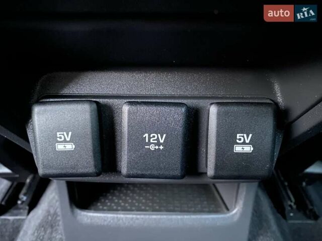 Черный Ягуар I-Pace, объемом двигателя 0 л и пробегом 90 тыс. км за 25900 $, фото 79 на Automoto.ua