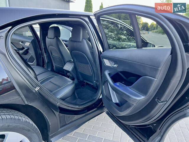 Черный Ягуар I-Pace, объемом двигателя 0 л и пробегом 90 тыс. км за 25550 $, фото 73 на Automoto.ua