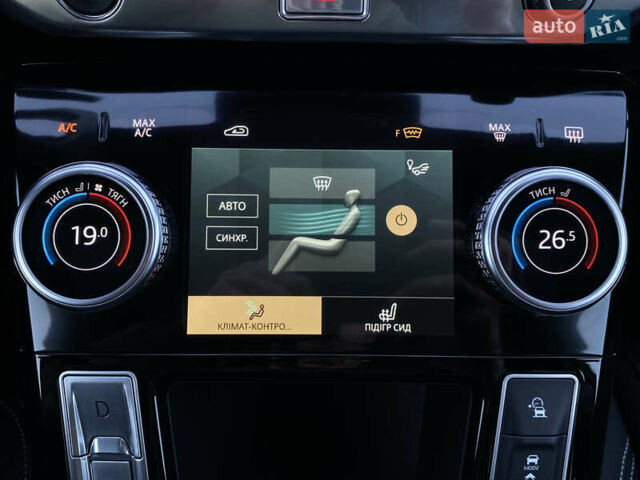 Черный Ягуар I-Pace, объемом двигателя 0 л и пробегом 64 тыс. км за 29900 $, фото 122 на Automoto.ua