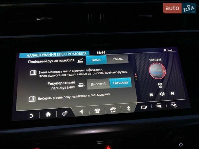 Черный Ягуар I-Pace, объемом двигателя 0 л и пробегом 90 тыс. км за 25900 $, фото 65 на Automoto.ua