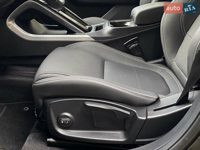 Черный Ягуар I-Pace, объемом двигателя 0 л и пробегом 150 тыс. км за 22500 $, фото 42 на Automoto.ua