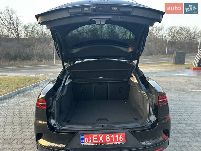 Черный Ягуар I-Pace, объемом двигателя 0 л и пробегом 62 тыс. км за 27400 $, фото 10 на Automoto.ua