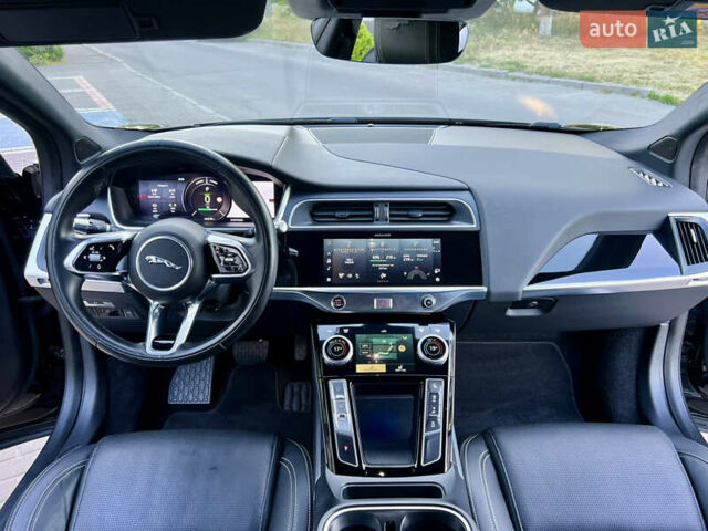 Черный Ягуар I-Pace, объемом двигателя 0 л и пробегом 90 тыс. км за 25550 $, фото 90 на Automoto.ua