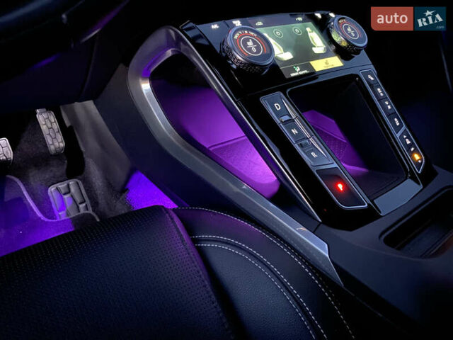Черный Ягуар I-Pace, объемом двигателя 0 л и пробегом 64 тыс. км за 29900 $, фото 121 на Automoto.ua