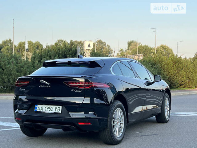 Черный Ягуар I-Pace, объемом двигателя 0 л и пробегом 52 тыс. км за 36400 $, фото 7 на Automoto.ua