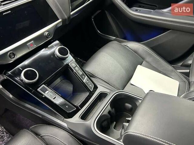 Черный Ягуар I-Pace, объемом двигателя 0 л и пробегом 47 тыс. км за 34500 $, фото 12 на Automoto.ua