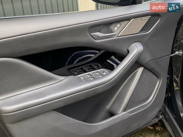 Чорний Ягуар I-Pace, об'ємом двигуна 0 л та пробігом 150 тис. км за 21200 $, фото 38 на Automoto.ua