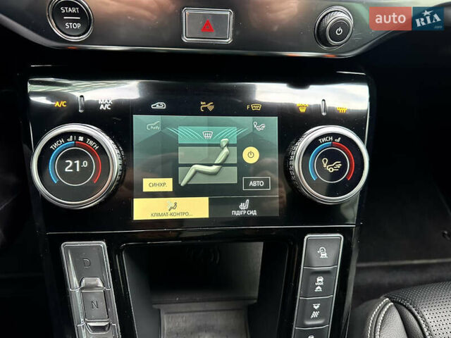 Черный Ягуар I-Pace, объемом двигателя 0 л и пробегом 62 тыс. км за 31800 $, фото 26 на Automoto.ua