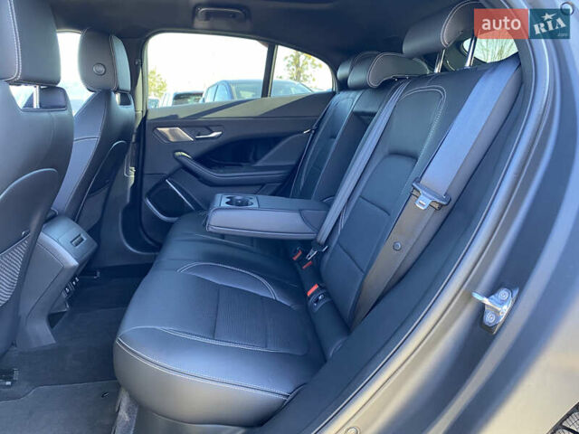 Черный Ягуар I-Pace, объемом двигателя 0 л и пробегом 64 тыс. км за 29900 $, фото 139 на Automoto.ua