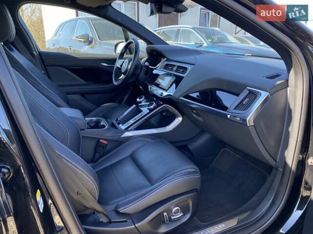 Черный Ягуар I-Pace, объемом двигателя 0 л и пробегом 64 тыс. км за 29900 $, фото 159 на Automoto.ua