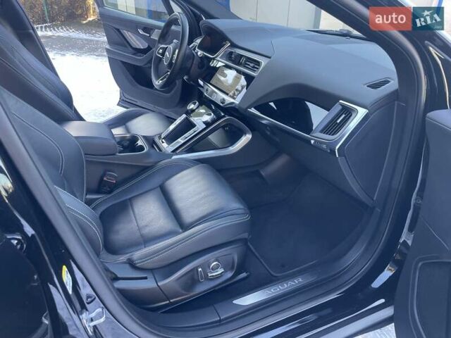 Черный Ягуар I-Pace, объемом двигателя 0 л и пробегом 50 тыс. км за 32500 $, фото 25 на Automoto.ua