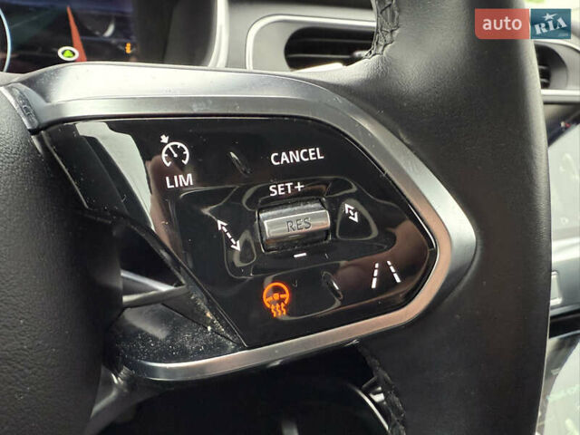 Чорний Ягуар I-Pace, об'ємом двигуна 0 л та пробігом 93 тис. км за 21499 $, фото 72 на Automoto.ua