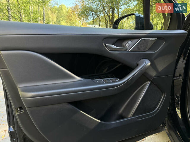 Чорний Ягуар I-Pace, об'ємом двигуна 0 л та пробігом 108 тис. км за 23900 $, фото 19 на Automoto.ua