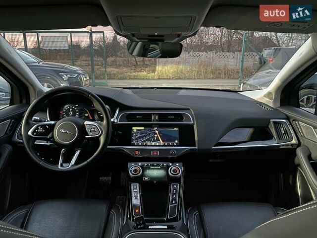 Черный Ягуар I-Pace, объемом двигателя 0 л и пробегом 90 тыс. км за 25900 $, фото 32 на Automoto.ua