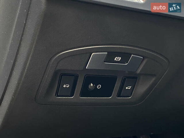 Чорний Ягуар I-Pace, об'ємом двигуна 0 л та пробігом 150 тис. км за 21200 $, фото 41 на Automoto.ua