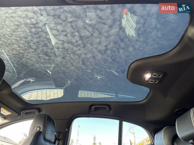 Черный Ягуар I-Pace, объемом двигателя 0 л и пробегом 113 тыс. км за 26047 $, фото 19 на Automoto.ua