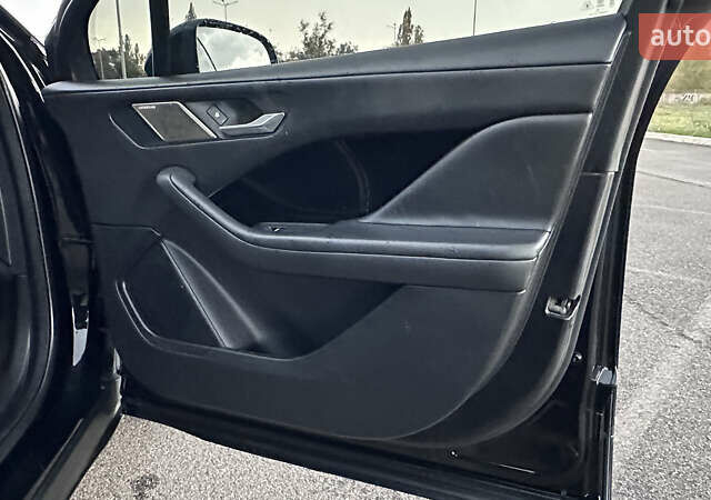 Чорний Ягуар I-Pace, об'ємом двигуна 0 л та пробігом 149 тис. км за 23500 $, фото 14 на Automoto.ua