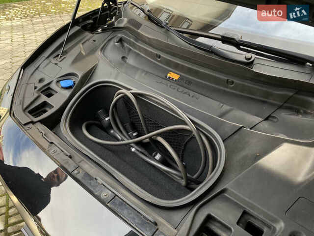 Чорний Ягуар I-Pace, об'ємом двигуна 0 л та пробігом 150 тис. км за 21200 $, фото 72 на Automoto.ua