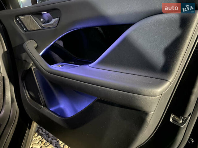 Черный Ягуар I-Pace, объемом двигателя 0 л и пробегом 64 тыс. км за 29900 $, фото 160 на Automoto.ua