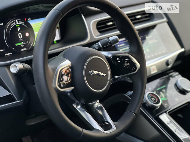 Черный Ягуар I-Pace, объемом двигателя 0 л и пробегом 52 тыс. км за 36400 $, фото 28 на Automoto.ua
